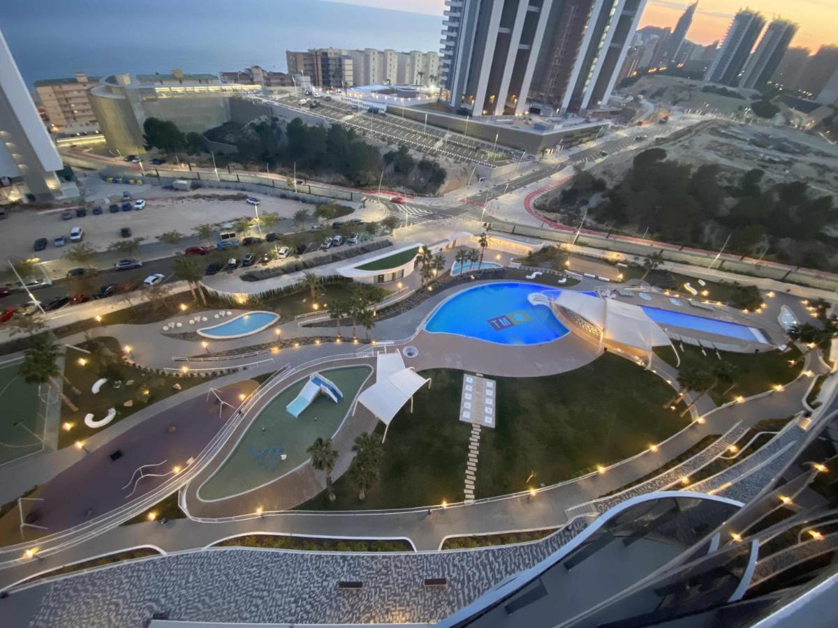 Lujoso Apartament Con Impresionantes Vistas Al Mar Benidorm Buitenkant foto
