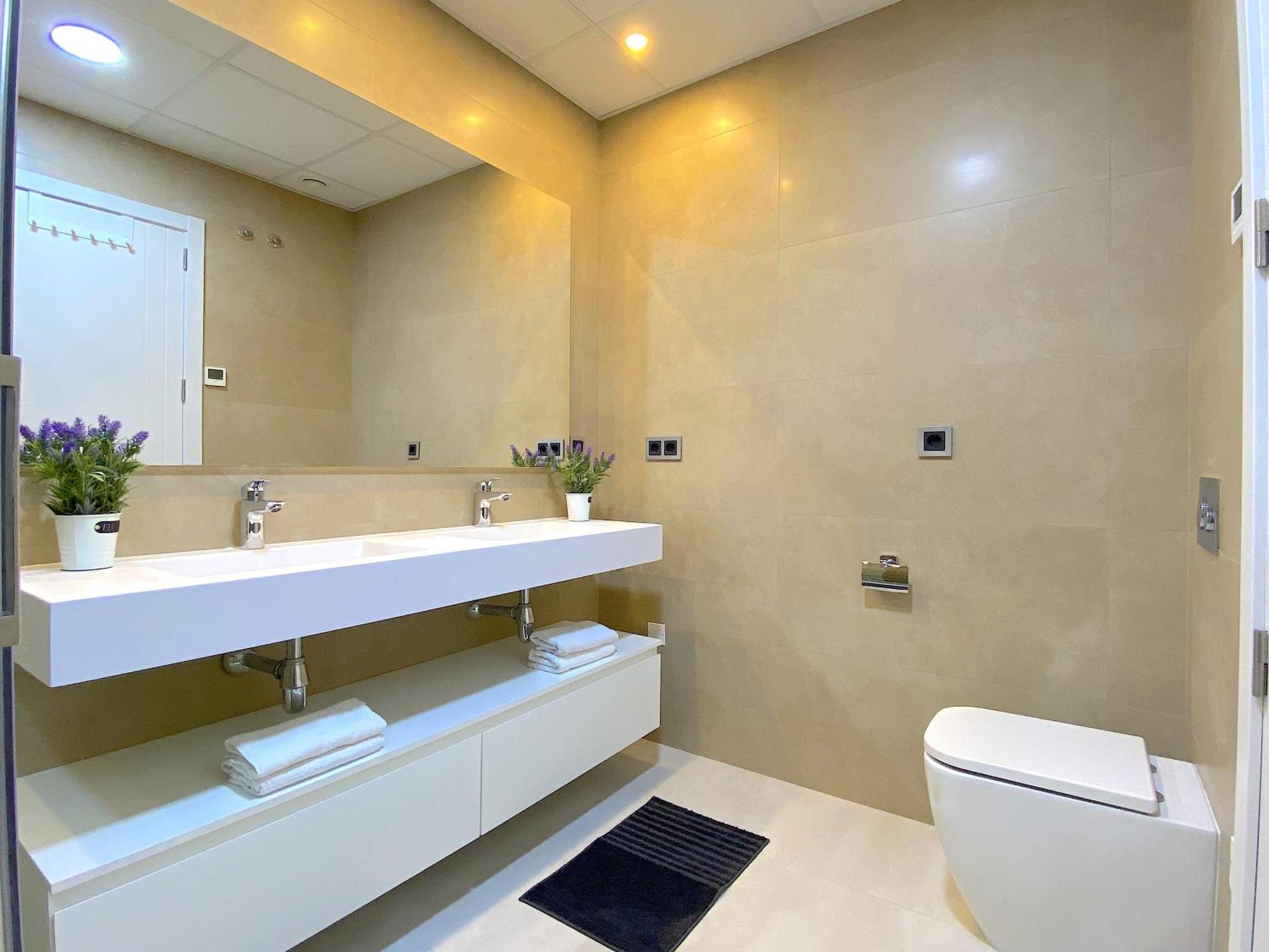 Lujoso Apartament Con Impresionantes Vistas Al Mar Benidorm Buitenkant foto